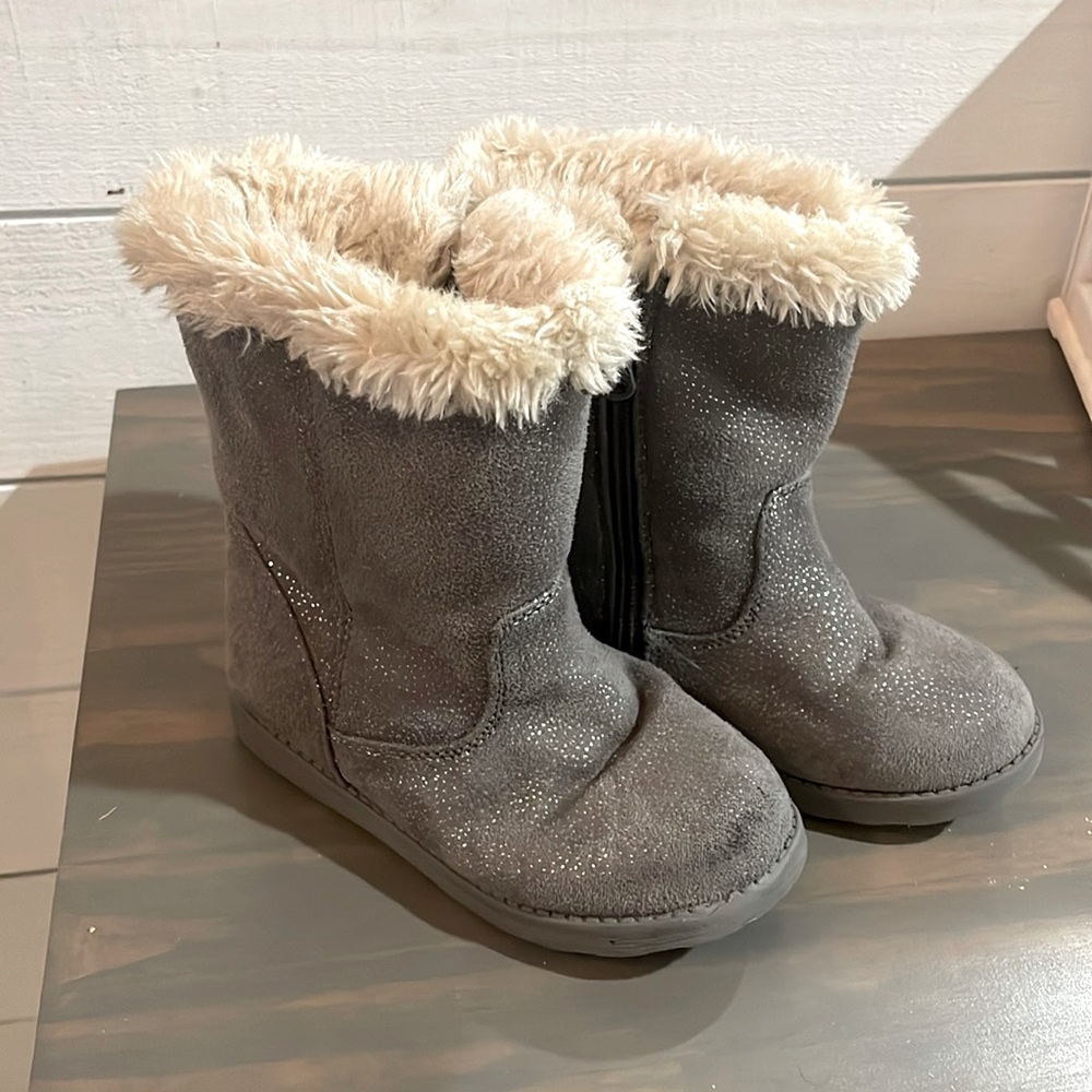 Winter faux fur boots